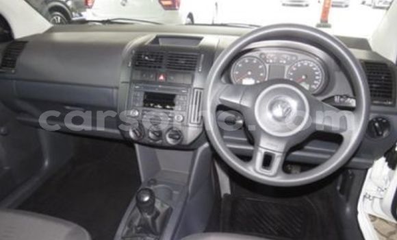 Sayi Na hannu Volkswagen Polo White Mota in Maseru a Maseru Sayi Na hannu Volkswagen Polo White Mota in Maseru a Maseru