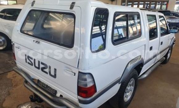 Acheter Occasion Voiture Isuzu KB Blanc à Maseru, Maseru Acheter Occasion Voiture Isuzu KB Blanc à Maseru, Maseru