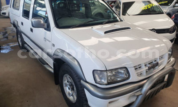 Acheter Occasion Voiture Isuzu KB Blanc à Maseru, Maseru Acheter Occasion Voiture Isuzu KB Blanc à Maseru, Maseru