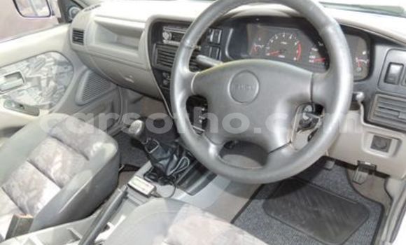 Acheter Occasion Voiture Isuzu KB Blanc à Maseru, Maseru Acheter Occasion Voiture Isuzu KB Blanc à Maseru, Maseru