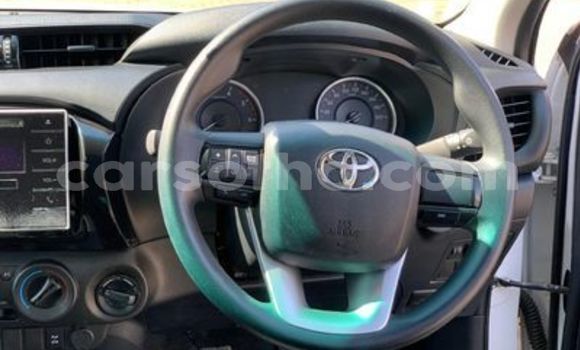 Buy Used Toyota Hilux White Car in Maseru in Maseru Buy Used Toyota Hilux White Car in Maseru in Maseru