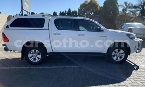 Acheter Occasion Voiture Toyota Hilux Blanc à Maseru, Maseru Acheter Occasion Voiture Toyota Hilux Blanc à Maseru, Maseru