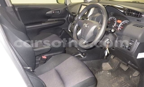 Acheter Occasion Voiture Toyota Wish Blanc à Maseru, Maseru Acheter Occasion Voiture Toyota Wish Blanc à Maseru, Maseru