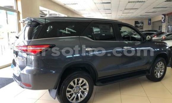 Acheter Occasion Voiture Toyota Fortuner Gris à Maseru, Maseru Acheter Occasion Voiture Toyota Fortuner Gris à Maseru, Maseru