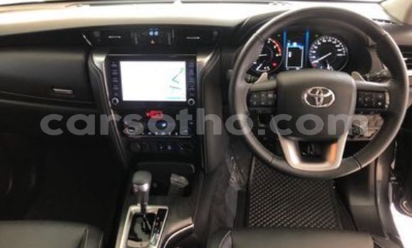 Acheter Occasion Voiture Toyota Fortuner Gris à Maseru, Maseru Acheter Occasion Voiture Toyota Fortuner Gris à Maseru, Maseru