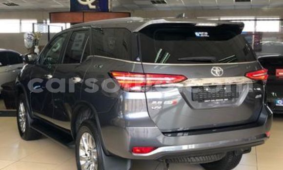 Acheter Occasion Voiture Toyota Fortuner Gris à Maseru, Maseru Acheter Occasion Voiture Toyota Fortuner Gris à Maseru, Maseru