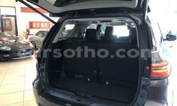 Acheter Occasion Voiture Toyota Fortuner Gris à Maseru, Maseru Acheter Occasion Voiture Toyota Fortuner Gris à Maseru, Maseru