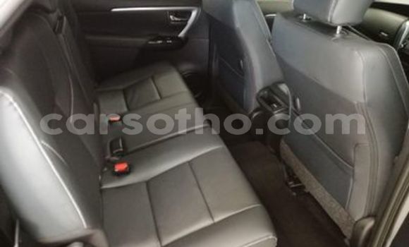 Buy Used Toyota Fortuner White Car in Maseru in Maseru Buy Used Toyota Fortuner White Car in Maseru in Maseru