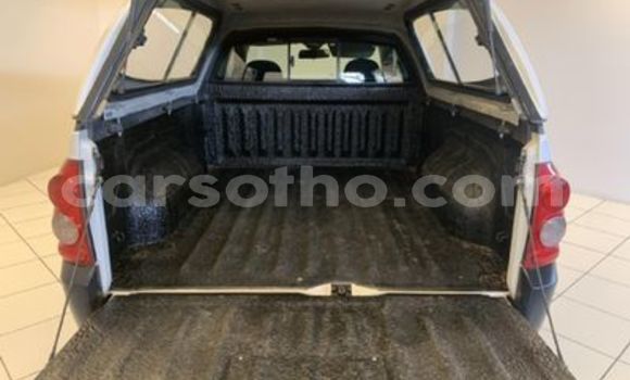 Sayi Na hannu Opel Corsa White Mota in Maseru a Maseru Sayi Na hannu Opel Corsa White Mota in Maseru a Maseru