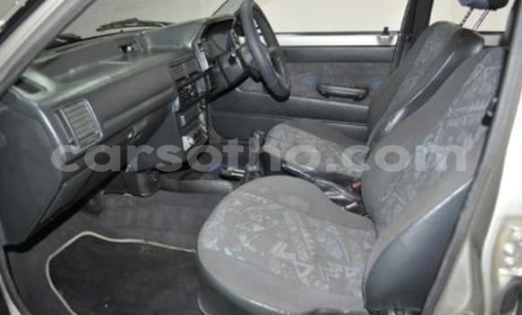 اشتري مستعمل Mazda 323 Silver سيارة في Maseru في Maseru اشتري مستعمل Mazda 323 Silver سيارة في Maseru في Maseru