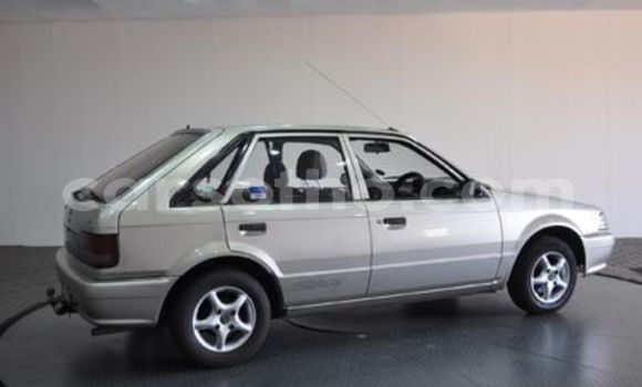 اشتري مستعمل Mazda 323 Silver سيارة في Maseru في Maseru اشتري مستعمل Mazda 323 Silver سيارة في Maseru في Maseru