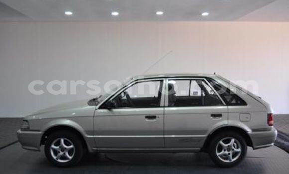 اشتري مستعمل Mazda 323 Silver سيارة في Maseru في Maseru اشتري مستعمل Mazda 323 Silver سيارة في Maseru في Maseru