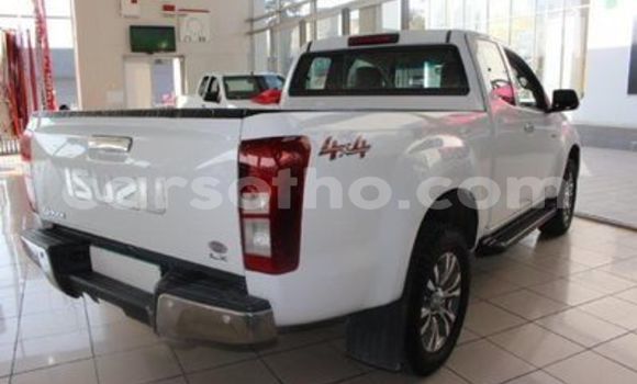 Acheter Occasion Voiture Isuzu D–MAX Blanc à Maseru, Maseru Acheter Occasion Voiture Isuzu D–MAX Blanc à Maseru, Maseru