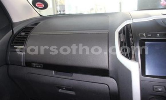 Acheter Occasion Voiture Isuzu D–MAX Blanc à Maseru, Maseru Acheter Occasion Voiture Isuzu D–MAX Blanc à Maseru, Maseru