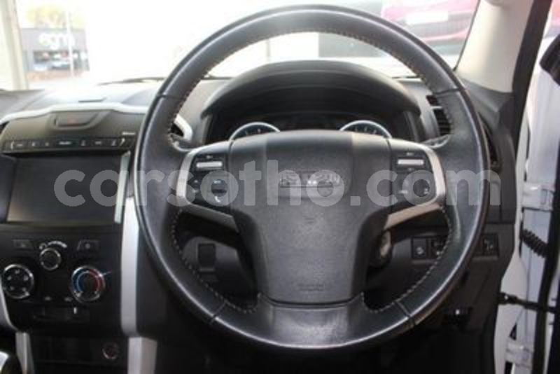 Big with watermark isuzu d max maseru maseru 22236