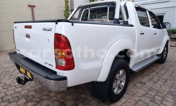 Buy Used Toyota Hilux White Car in Maseru in Maseru Buy Used Toyota Hilux White Car in Maseru in Maseru