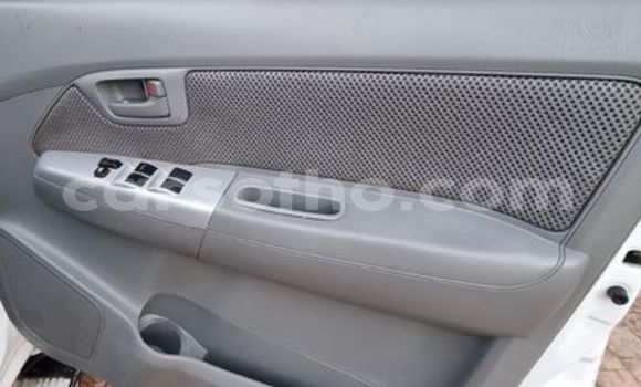 Buy Used Toyota Hilux White Car in Maseru in Maseru Buy Used Toyota Hilux White Car in Maseru in Maseru