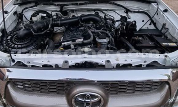Buy Used Toyota Hilux White Car in Maseru in Maseru Buy Used Toyota Hilux White Car in Maseru in Maseru