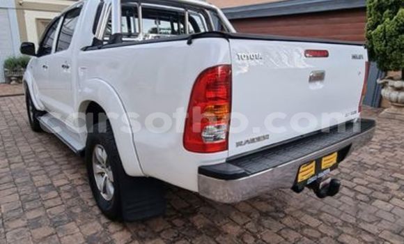 Buy Used Toyota Hilux White Car in Maseru in Maseru Buy Used Toyota Hilux White Car in Maseru in Maseru