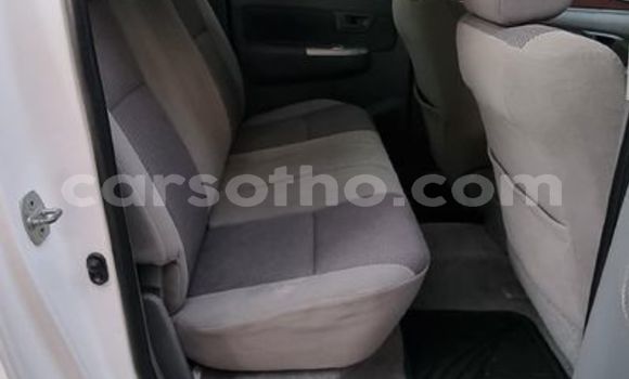 Buy Used Toyota Hilux White Car in Maseru in Maseru Buy Used Toyota Hilux White Car in Maseru in Maseru