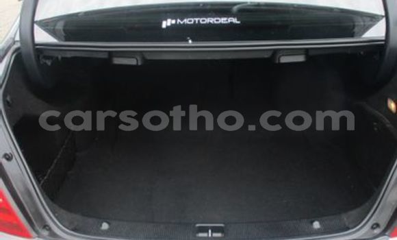 Acheter Occasion Voiture Mercedes-Benz C-klasse Gris à Maseru, Maseru Acheter Occasion Voiture Mercedes-Benz C-klasse Gris à Maseru, Maseru