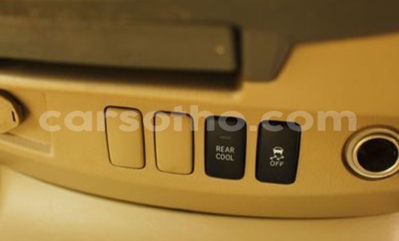 Acheter Occasion Voiture Toyota Fortuner Blanc à Maseru, Maseru Acheter Occasion Voiture Toyota Fortuner Blanc à Maseru, Maseru