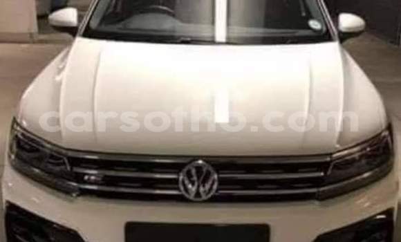 اشتري مستعمل Volkswagen Tiguan White سيارة في Maseru في Maseru اشتري مستعمل Volkswagen Tiguan White سيارة في Maseru في Maseru