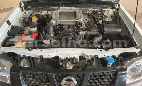 Buy Used Isuzu D–MAX White Car in Maseru in Maseru Buy Used Isuzu D–MAX White Car in Maseru in Maseru