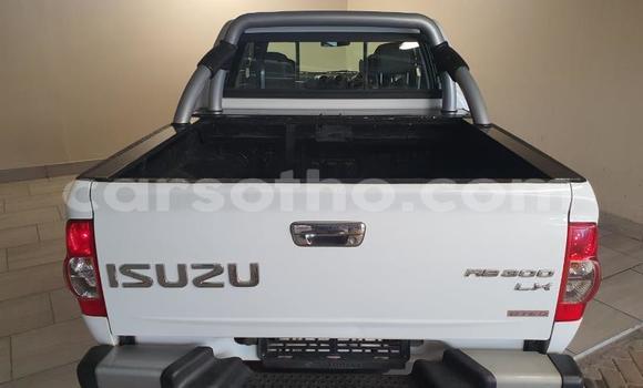 Buy Used Isuzu KB White Car in Maseru in Maseru Buy Used Isuzu KB White Car in Maseru in Maseru