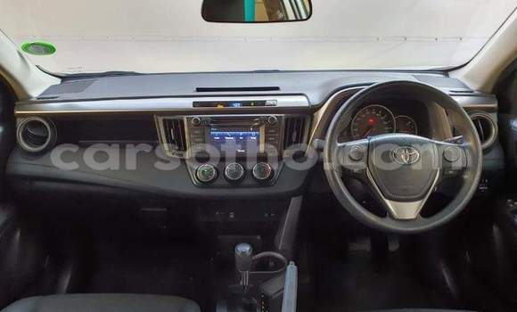 Sayi Na hannu Toyota RAV4 White Mota in Butha Buthe a Butha-Buthe Sayi Na hannu Toyota RAV4 White Mota in Butha Buthe a Butha-Buthe