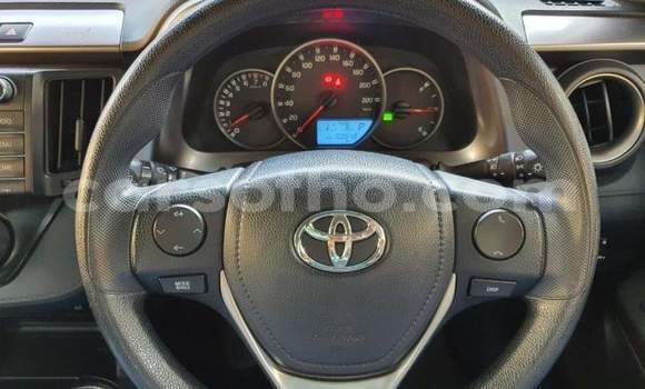 Sayi Na hannu Toyota RAV4 White Mota in Butha Buthe a Butha-Buthe Sayi Na hannu Toyota RAV4 White Mota in Butha Buthe a Butha-Buthe
