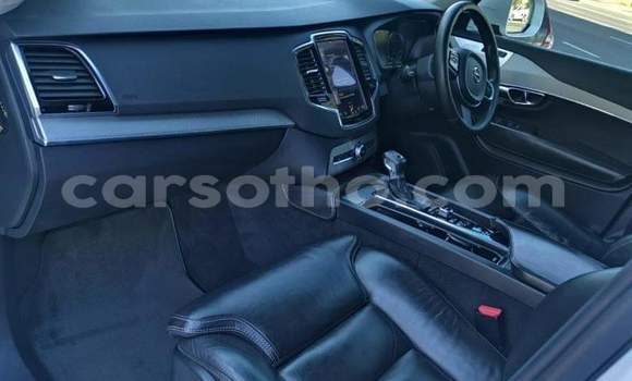 Sayi Na hannu Volvo XC90 White Mota in Thaba–Tseka a Mafeteng Sayi Na hannu Volvo XC90 White Mota in Thaba–Tseka a Mafeteng