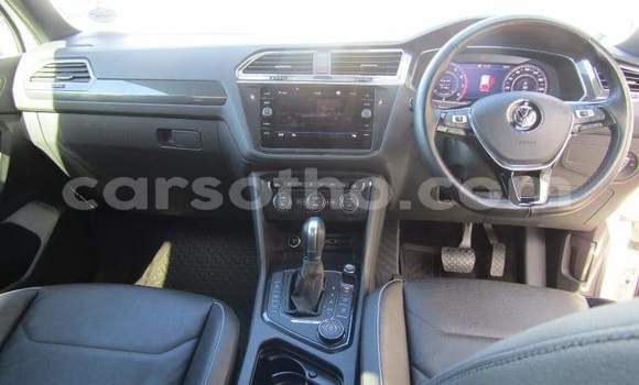 Sayi Na hannu Volkswagen Tiguan White Mota in Maseru a Maseru Sayi Na hannu Volkswagen Tiguan White Mota in Maseru a Maseru