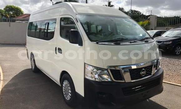 اشتري مستعمل Nissan NV350 Caravan White سيارة في Roma في Maseru اشتري مستعمل Nissan NV350 Caravan White سيارة في Roma في Maseru