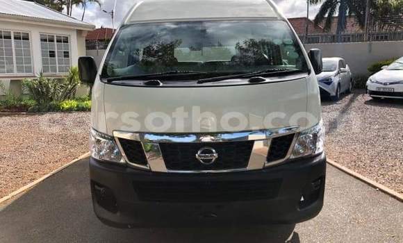 اشتري مستعمل Nissan NV350 Caravan White سيارة في Roma في Maseru اشتري مستعمل Nissan NV350 Caravan White سيارة في Roma في Maseru
