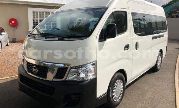 اشتري مستعمل Nissan NV350 Caravan White سيارة في Roma في Maseru اشتري مستعمل Nissan NV350 Caravan White سيارة في Roma في Maseru