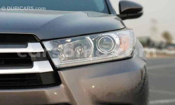 Buy Import Toyota Highlander Other Car in Import - Dubai in Maseru Buy Import Toyota Highlander Other Car in Import - Dubai in Maseru