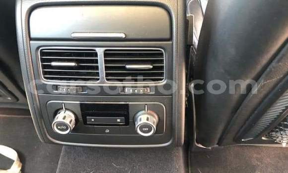 Acheter Occasion Voiture Volkswagen Touareg Blanc à Maseru, Maseru Acheter Occasion Voiture Volkswagen Touareg Blanc à Maseru, Maseru