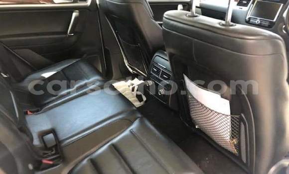Acheter Occasion Voiture Volkswagen Touareg Blanc à Maseru, Maseru Acheter Occasion Voiture Volkswagen Touareg Blanc à Maseru, Maseru