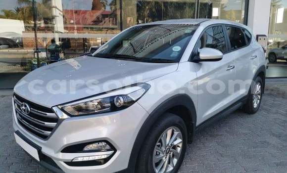 Sayi Na hannu Hyundai Tucson Silver Mota in Mohale's Hoek a Mohale's Hoek Sayi Na hannu Hyundai Tucson Silver Mota in Mohale's Hoek a Mohale's Hoek