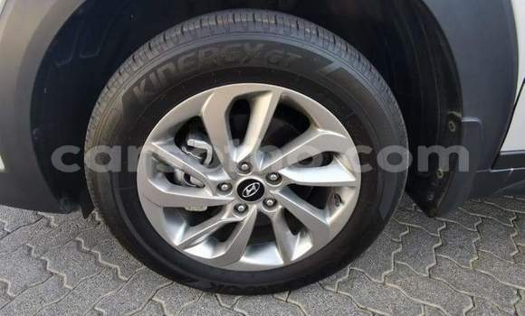 Sayi Na hannu Hyundai Tucson Silver Mota in Mohale's Hoek a Mohale's Hoek Sayi Na hannu Hyundai Tucson Silver Mota in Mohale's Hoek a Mohale's Hoek