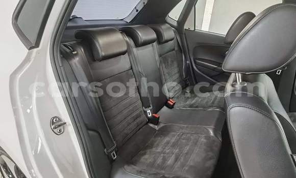 Acheter Occasion Voiture Volkswagen Polo GTI Blanc à Hlotse, Leribe Acheter Occasion Voiture Volkswagen Polo GTI Blanc à Hlotse, Leribe