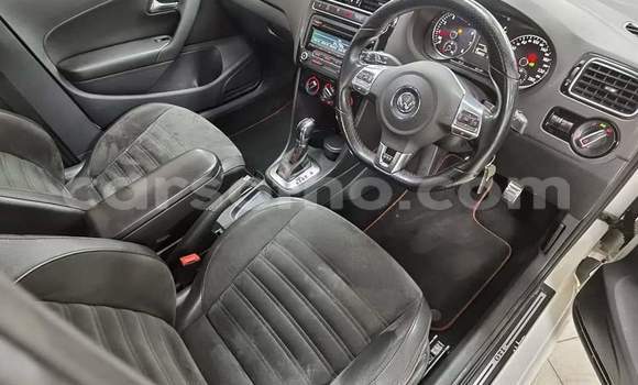 Acheter Occasion Voiture Volkswagen Polo GTI Blanc à Hlotse, Leribe Acheter Occasion Voiture Volkswagen Polo GTI Blanc à Hlotse, Leribe