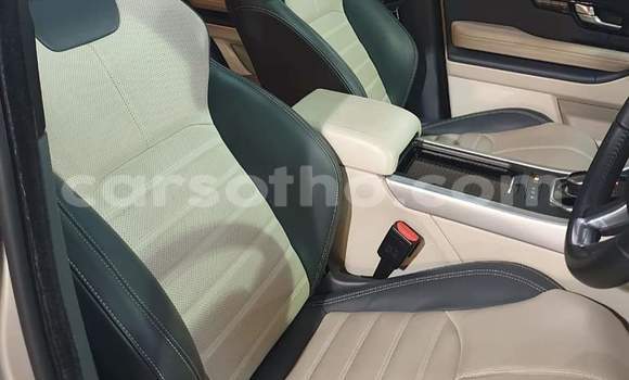 Sayi Na hannu Land Rover Range Rover Evoque Silver Mota in Hlotse a Leribe Sayi Na hannu Land Rover Range Rover Evoque Silver Mota in Hlotse a Leribe