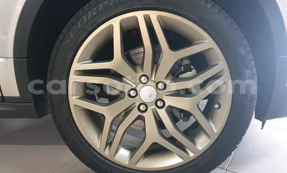 Sayi Na hannu Land Rover Range Rover Evoque Silver Mota in Hlotse a Leribe Sayi Na hannu Land Rover Range Rover Evoque Silver Mota in Hlotse a Leribe