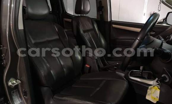 Acheter Occasion Voiture Isuzu D-max Cab4 Gris à Hlotse, Leribe Acheter Occasion Voiture Isuzu D-max Cab4 Gris à Hlotse, Leribe