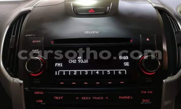 Acheter Occasion Voiture Isuzu D-max Cab4 Gris à Hlotse, Leribe Acheter Occasion Voiture Isuzu D-max Cab4 Gris à Hlotse, Leribe