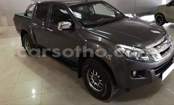 Acheter Occasion Voiture Isuzu D-max Cab4 Gris à Hlotse, Leribe Acheter Occasion Voiture Isuzu D-max Cab4 Gris à Hlotse, Leribe