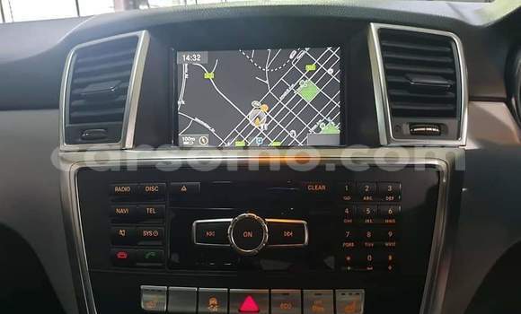 Acheter Occasion Voiture Mercedes-Benz ML–Class Gris à Hlotse, Leribe Acheter Occasion Voiture Mercedes-Benz ML–Class Gris à Hlotse, Leribe