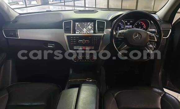 Acheter Occasion Voiture Mercedes-Benz ML–Class Gris à Hlotse, Leribe Acheter Occasion Voiture Mercedes-Benz ML–Class Gris à Hlotse, Leribe